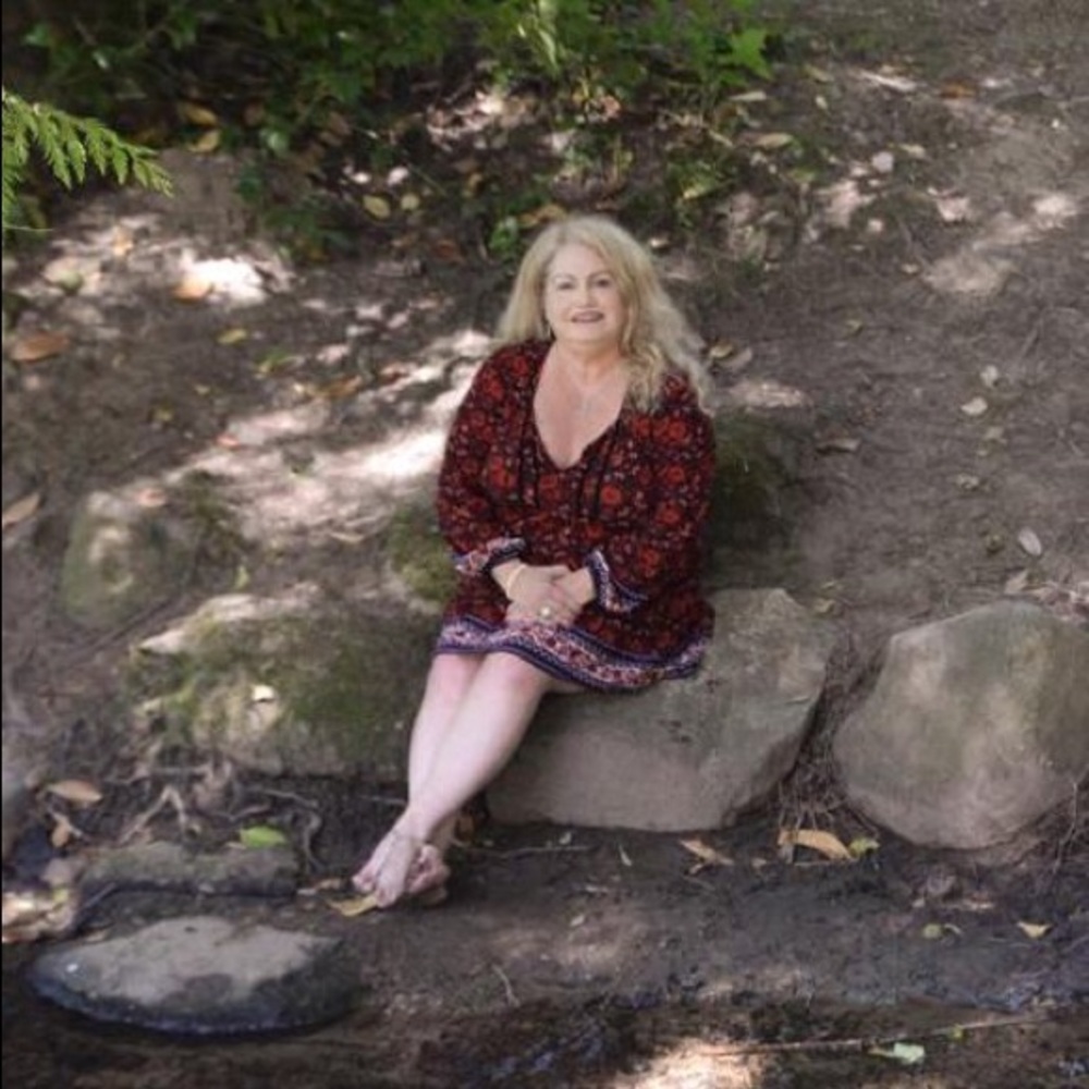 Meet your Posher, Lori